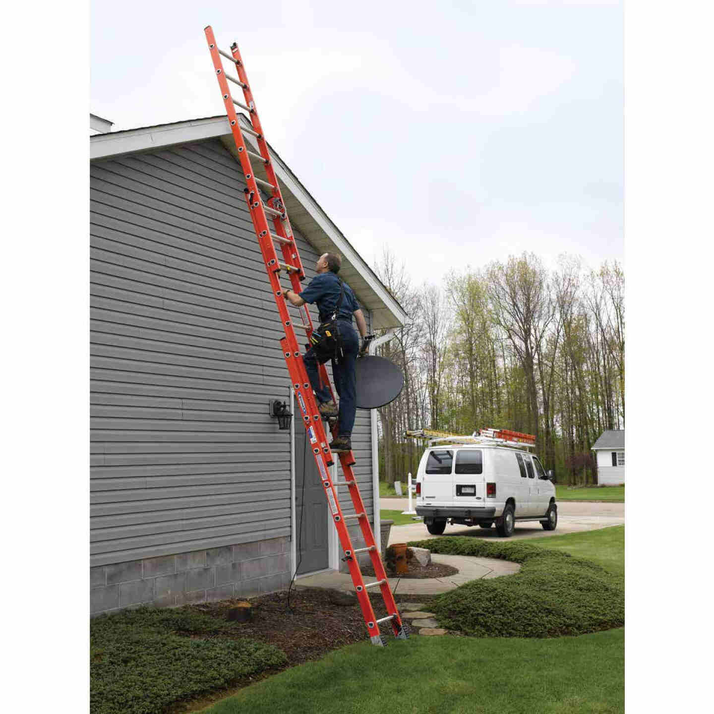 300lb. Fiberglass Extension Ladders